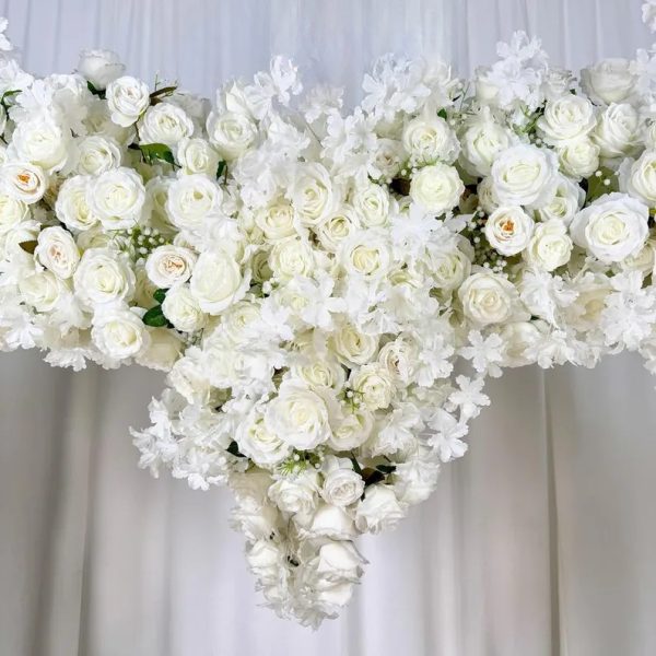 Floral backdrop heart shape white - Image 2